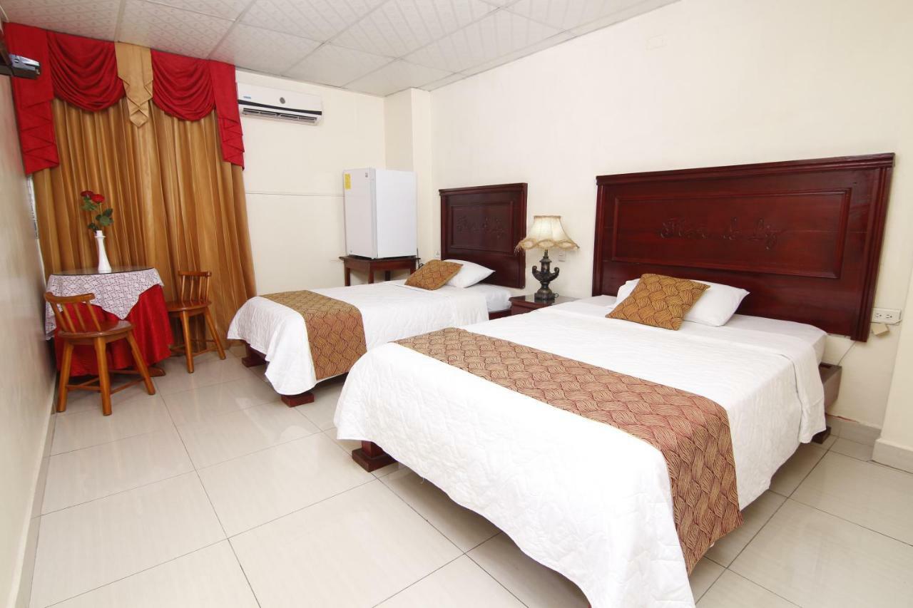 Hotel Flor de Liz Guayaquil Buitenkant foto